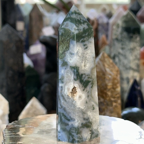 Moss Agate Crystal Point With Druzy! - Picture 5 of 11